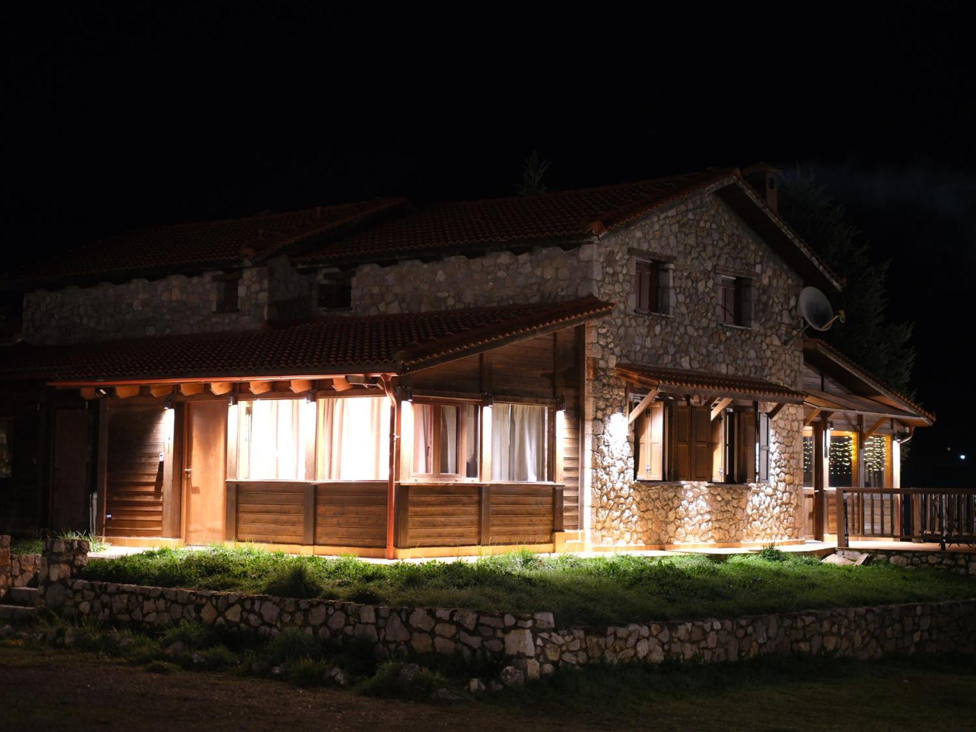 Mont Valley Boutique Chalets Arachova Exterior foto